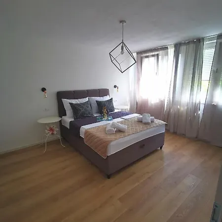 Center Bravos Apartman